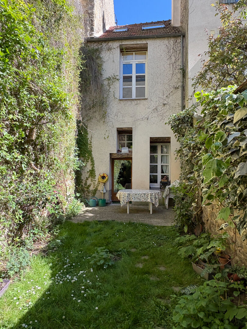 Agence immobilière de HACQUIN DAUVERGNE Fontainebleau - HACQUIN DAUVERGNE