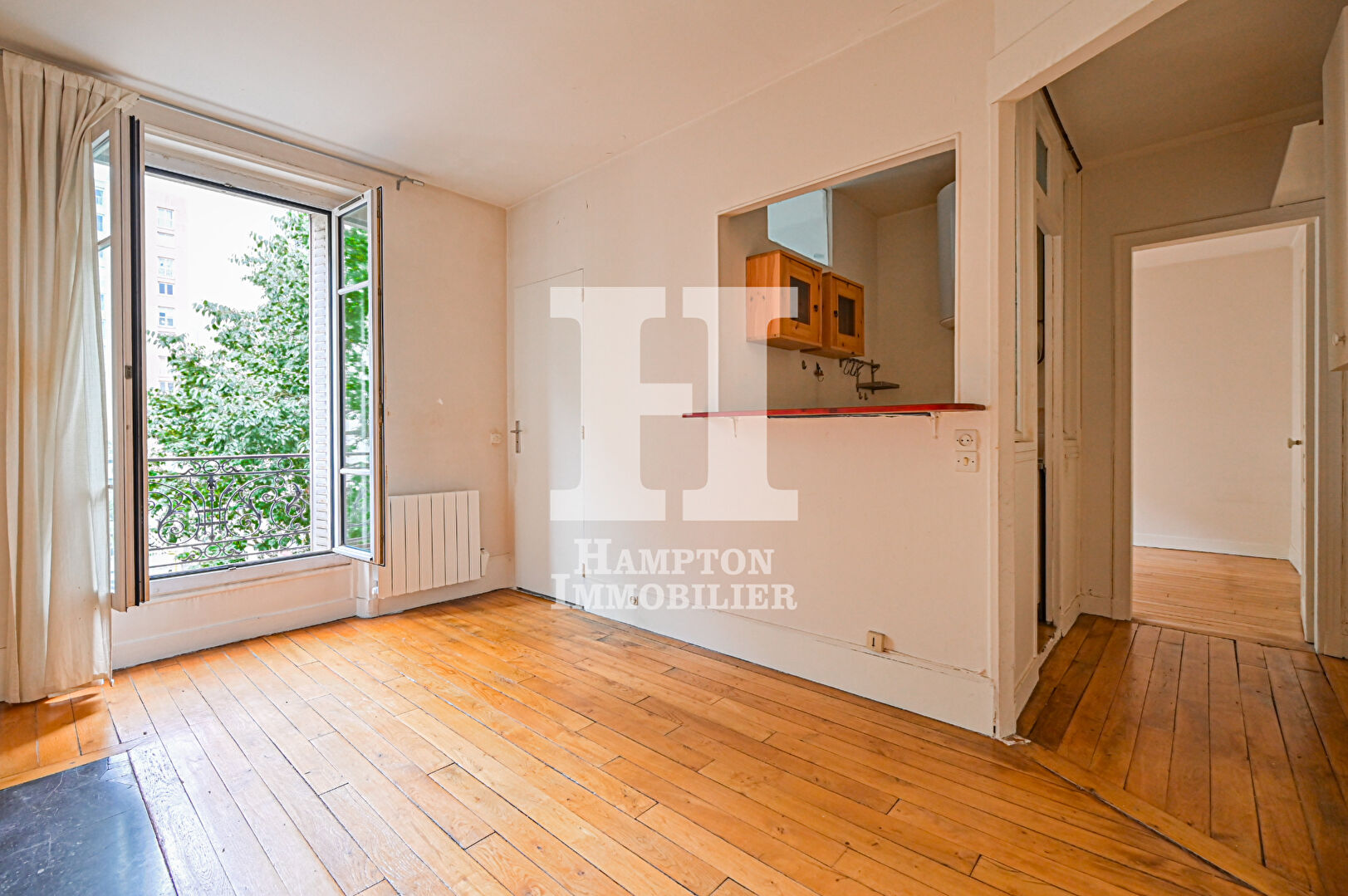 M° Saint Fargeau - Rue du Borrégo / Appartement 3 pièces de 42.26 m² avec 3 caves