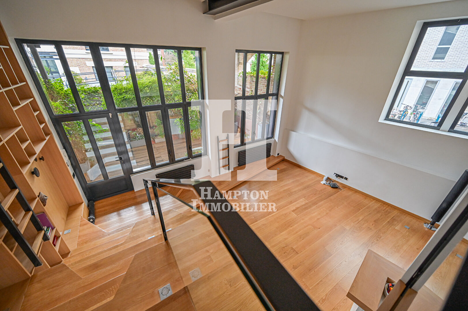Photo M° Eglise de Pantin / rue de la Paix. Un magnifique loft de 105.33 M² avec une terrasse de 27,40M² image 6/6