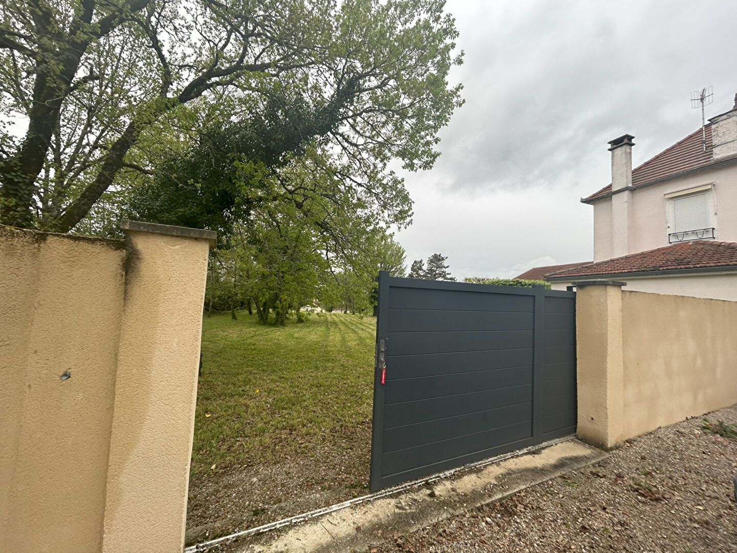 Photo Terrain constructible proche du bourg image 2/6