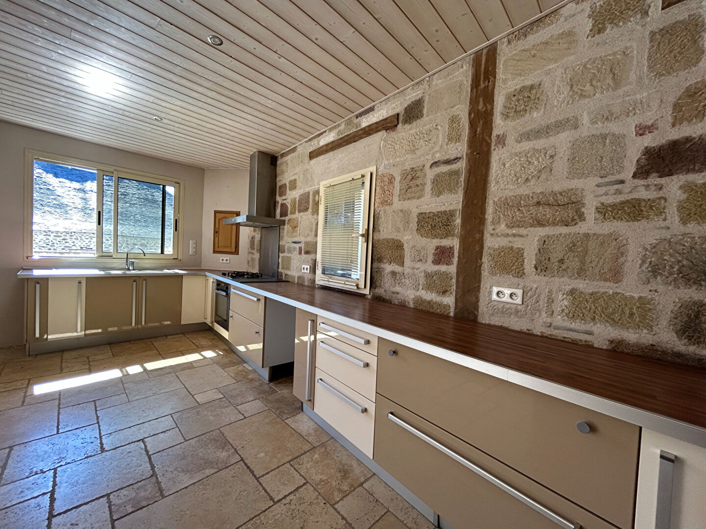 Agence immobilière de HECTOR IMMOBILIER Brive la gaillarde