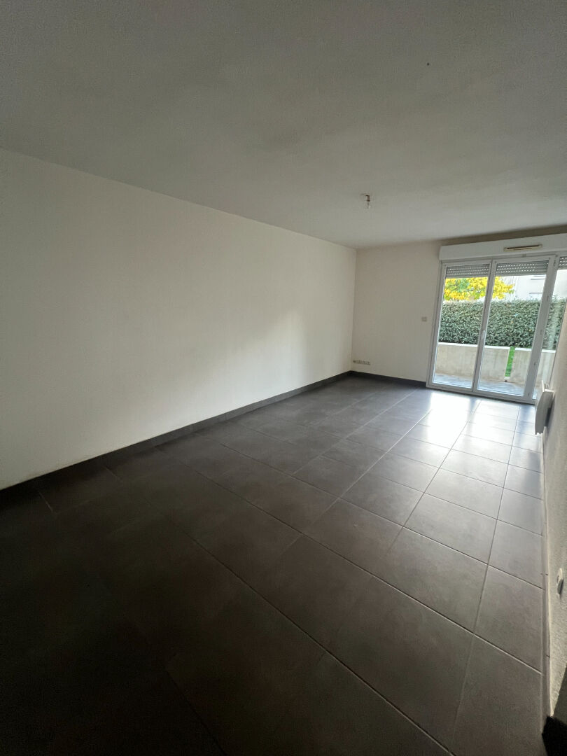 Photo Appartement Cublac 2 pièce(s) 46.37 m2 image 2/6