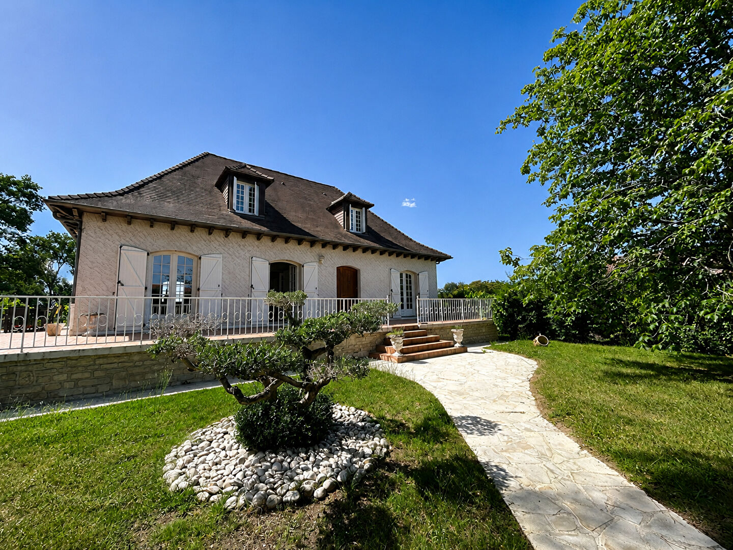 Agence immobilière de HECTOR IMMOBILIER Brive la gaillarde