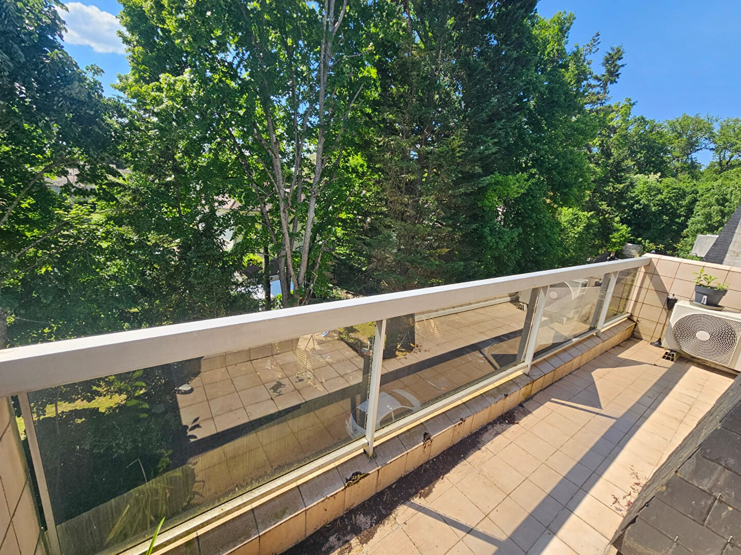Photo Fontainebleau : Appartement Fontainebleau 3 pièces avec balcon en lisière de forêt image 3/6