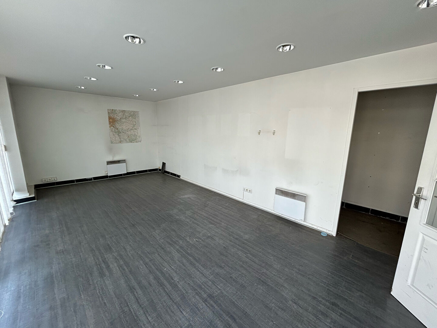 Photo Local commercial Fontainebleau RARE ! image 6/6