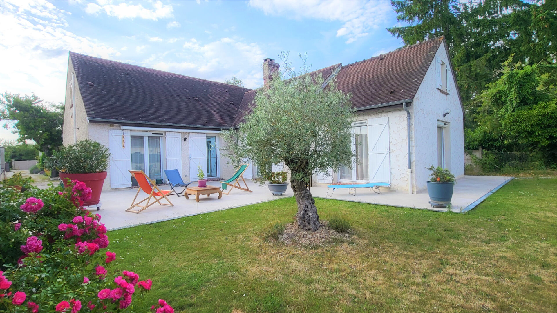 Maison à Chailly en Bière 187 m2  environ sur terrain de 870 m2