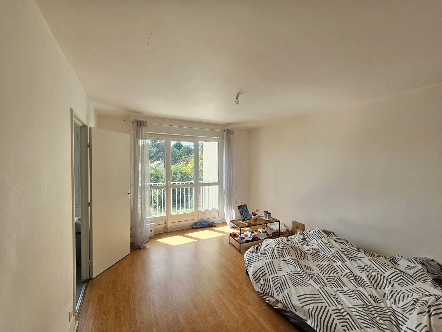 Photo Appartement  F1 Idéalement situé proche de la Gare d'AVON - FONTAINEBLEAU image 1/5