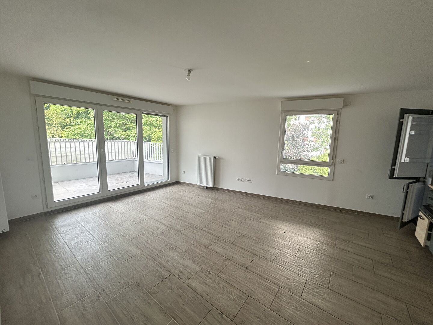 F3 neuf AVON gare (77210) balcon