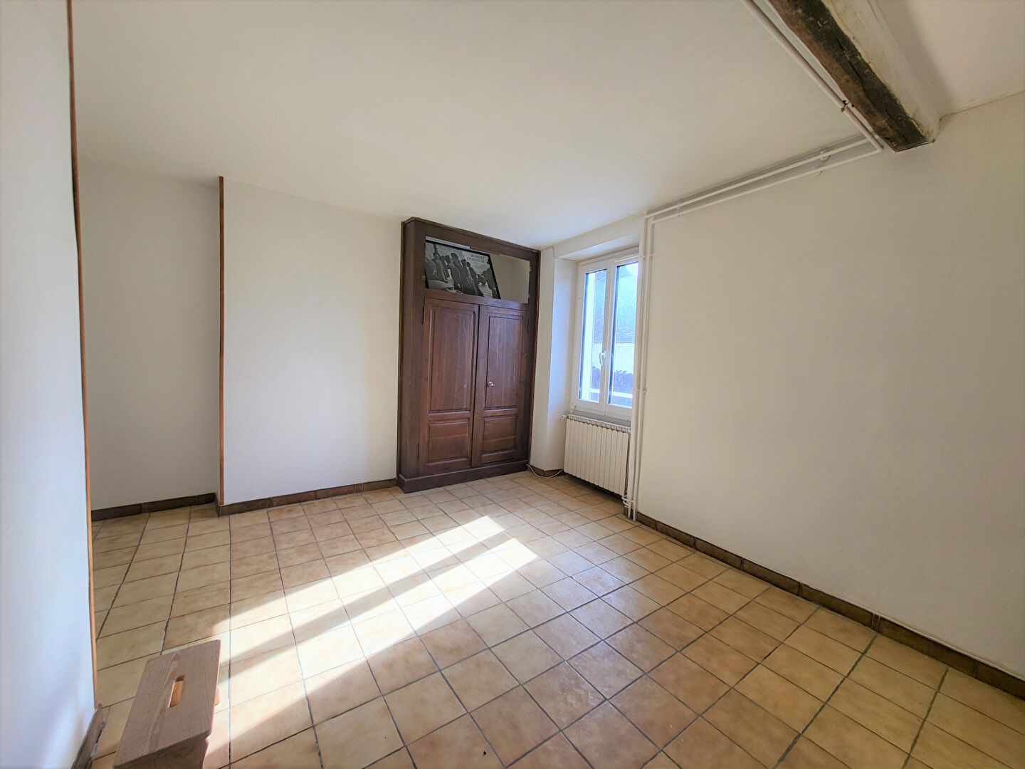 Photo Proche FONTAINEBLEAU, maison  4 pièces avec courette image 6/6