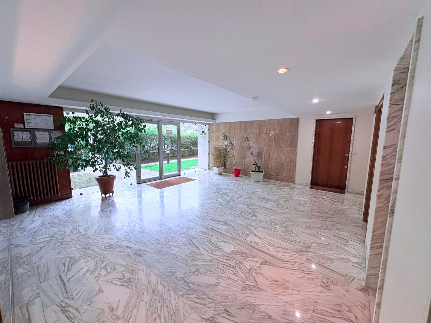 Agence immobilière de H ET C IMMOBILIER St maur des fosses - H ET C IMMOBILIER
