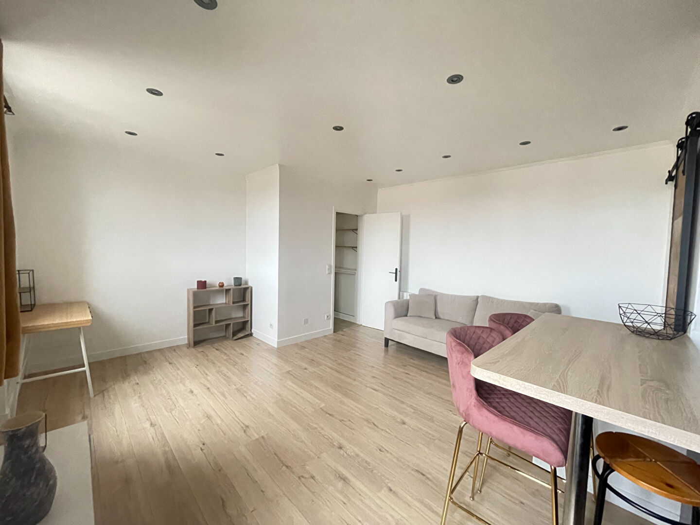 Photo ADAMVILLE RER  SMC 5MIN - 3 PIECES 55M² MEUBLE image 2/6