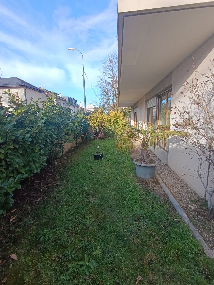 Agence immobilière de H ET C IMMOBILIER St maur des fosses - H ET C IMMOBILIER