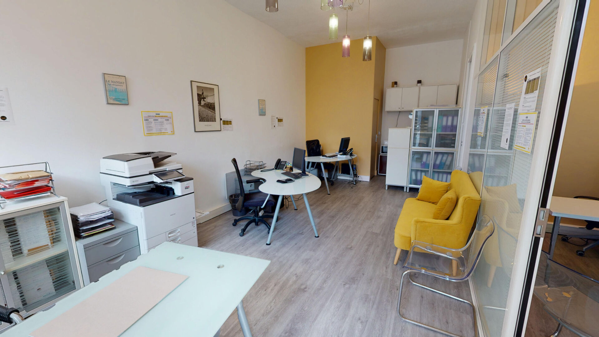 Photo Quartier Hôpital Saint-André, cours de la Libération : à louer local professionnel de 70m²  avec cave et stationnement image 4/6