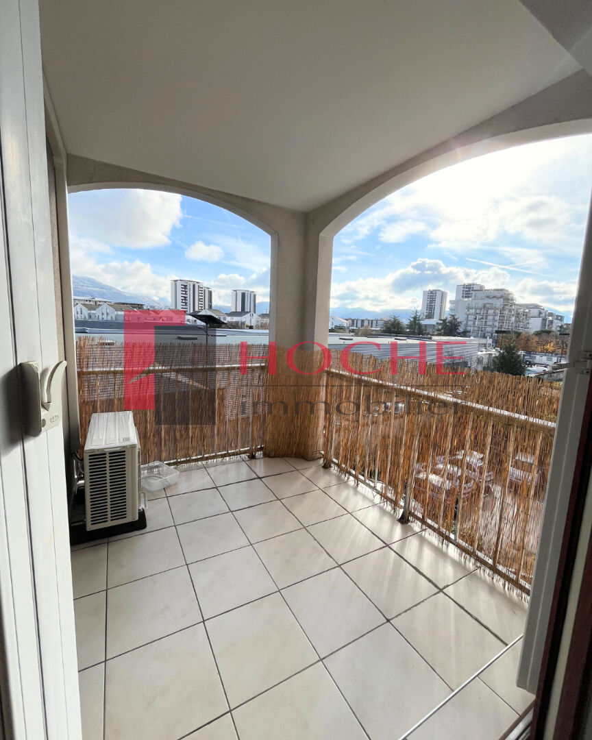 4 P + C équipée - 80 m²