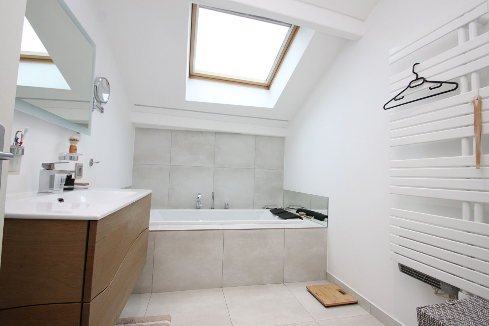 Photo SAINT JULIEN LES METZ  Au calme Appartement grand standing F5 en attique  de 150 m² 3 chambres avec 2 terrasses et garage 2 véhicules image 5/6