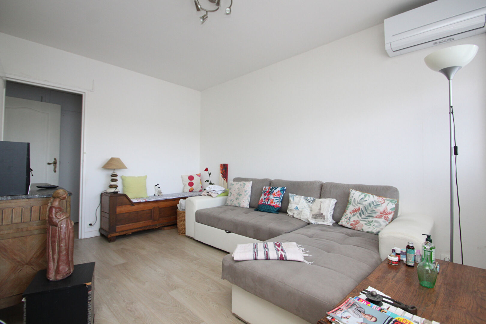 Photo LONGEVILLE LES METZ F5 de 92 m²  avec 3 Chambres Ascenseur Balcon, Garage et Climatisation image 3/6