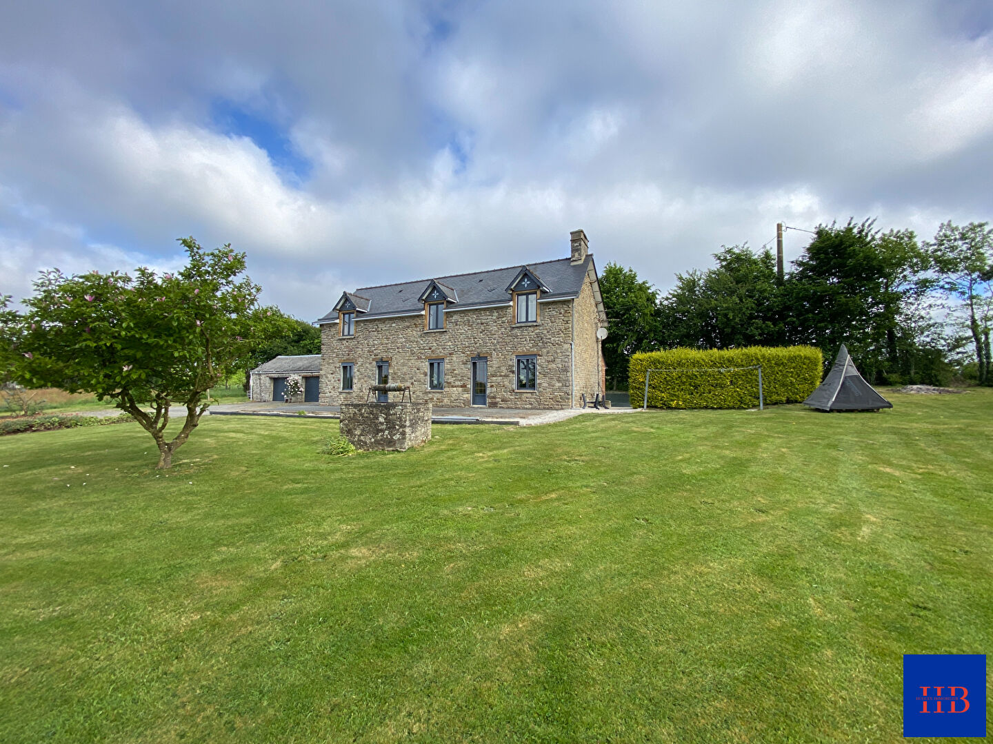 Agence immobilière de Hugues Immobilier Val de drome - Hugues Immobilier