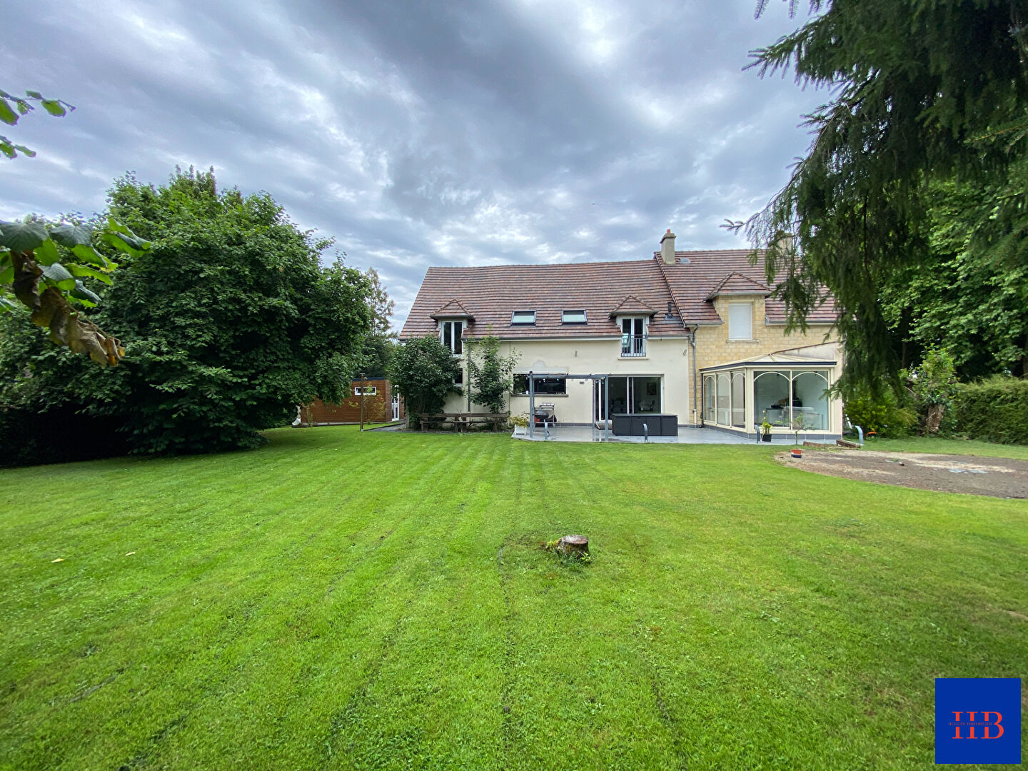Agence immobilière de Hugues Immobilier Val de drome - Hugues Immobilier