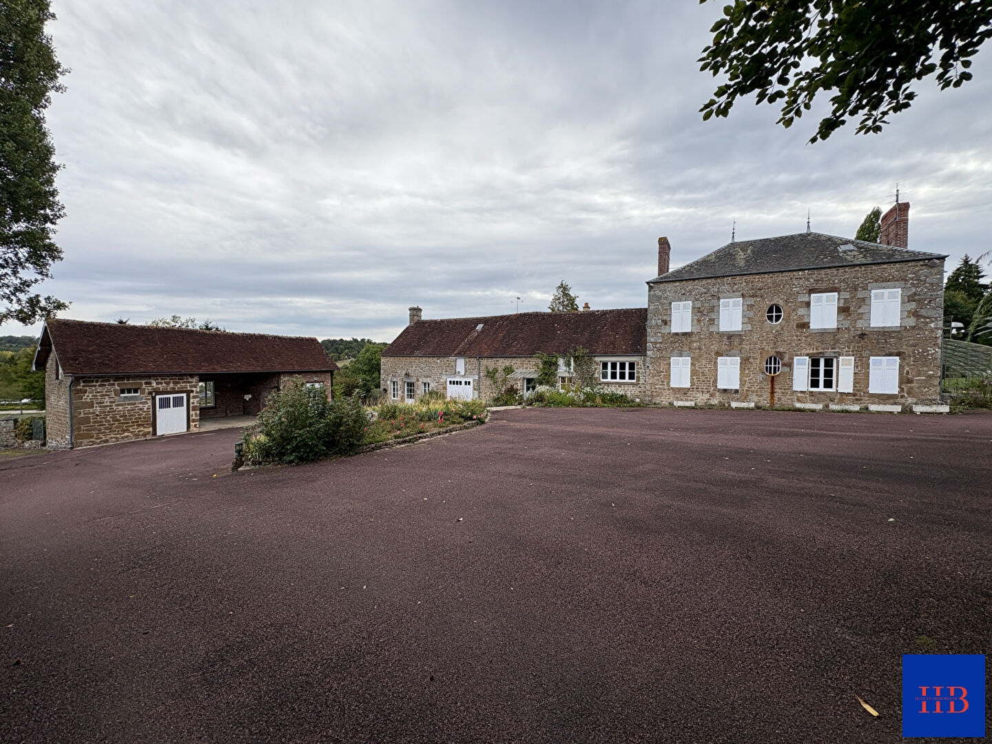 Agence immobilière de Hugues Immobilier Val de drome - Hugues Immobilier