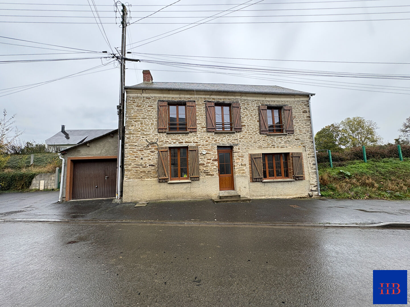 Agence immobilière de Hugues Immobilier Val de drome - Hugues Immobilier