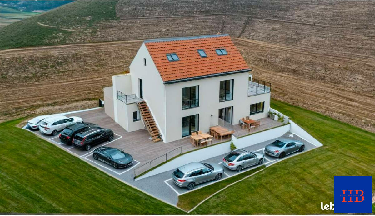 Agence immobilière de Hugues Immobilier Val de drome - Hugues Immobilier