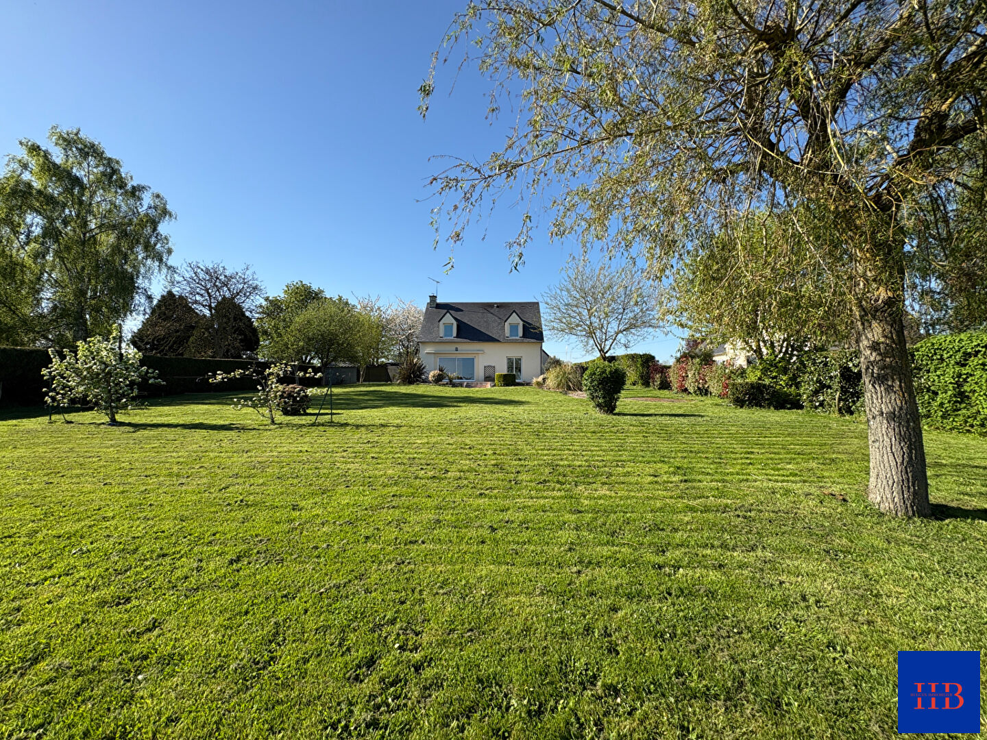 Agence immobilière de Hugues Immobilier Val de drome - Hugues Immobilier