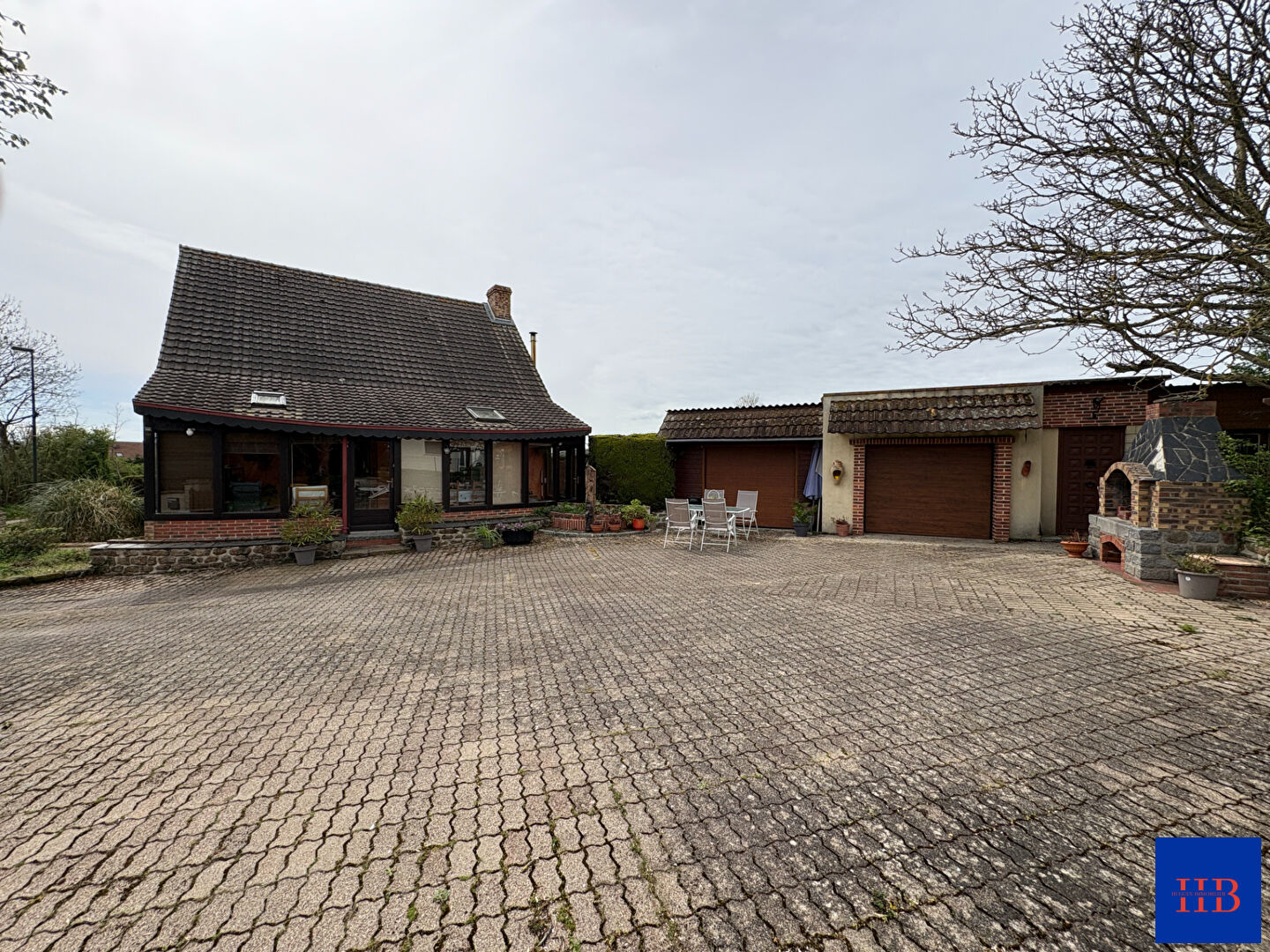Agence immobilière de Hugues Immobilier Val de drome - Hugues Immobilier