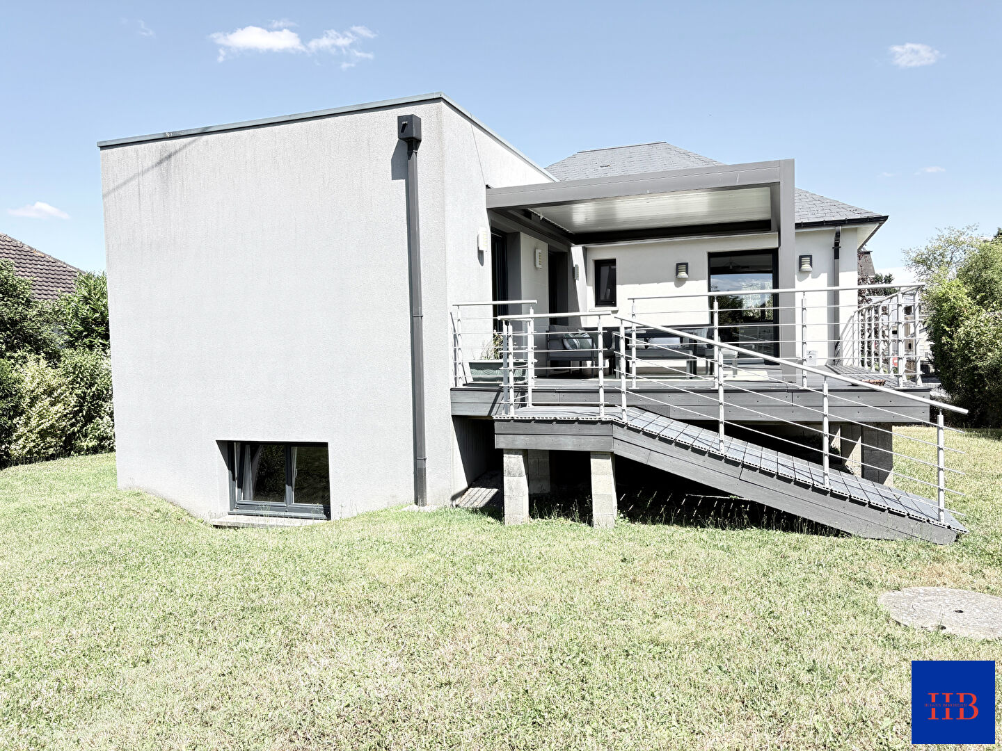 Agence immobilière de Hugues Immobilier Val de drome - Hugues Immobilier