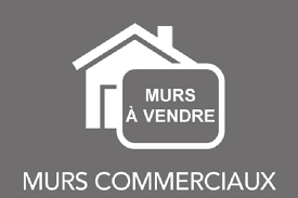 Murs d'un ensemble immobilier en zone industrielle & commerciale 05.