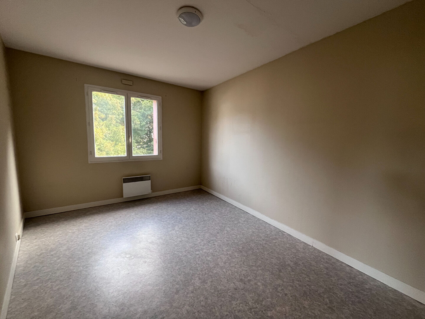 Photo Appartement Pithiviers 2 pièce(s) 62.67 m2 image 5/6