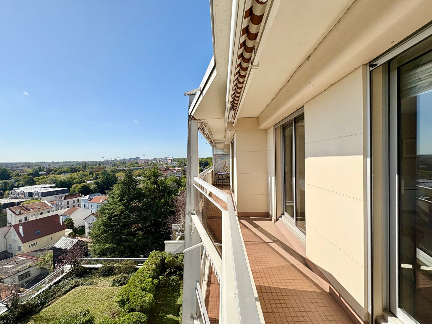 DERNIER ETAGE NOGENT SUR MARNE
