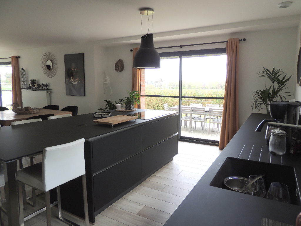 Photo A 2 pas de la Croix Blanche, belle individuelle image 3/6