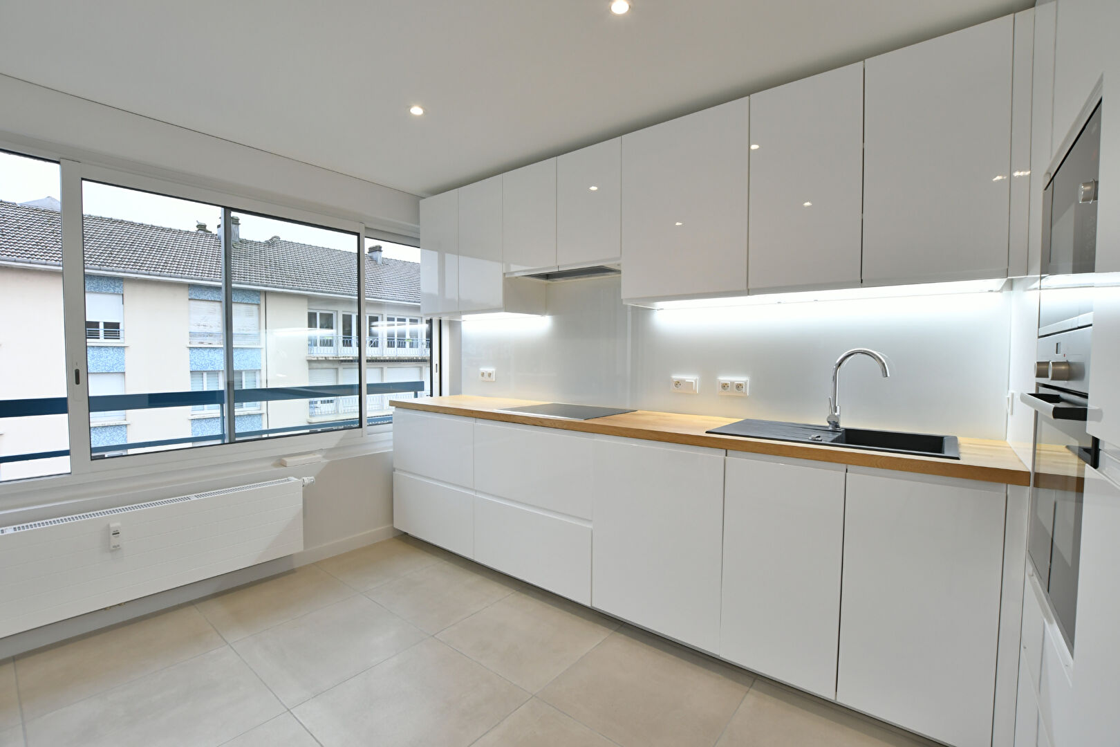 Photo EPINAL - APPARTEMENT F4 - 103 m² image 1/6