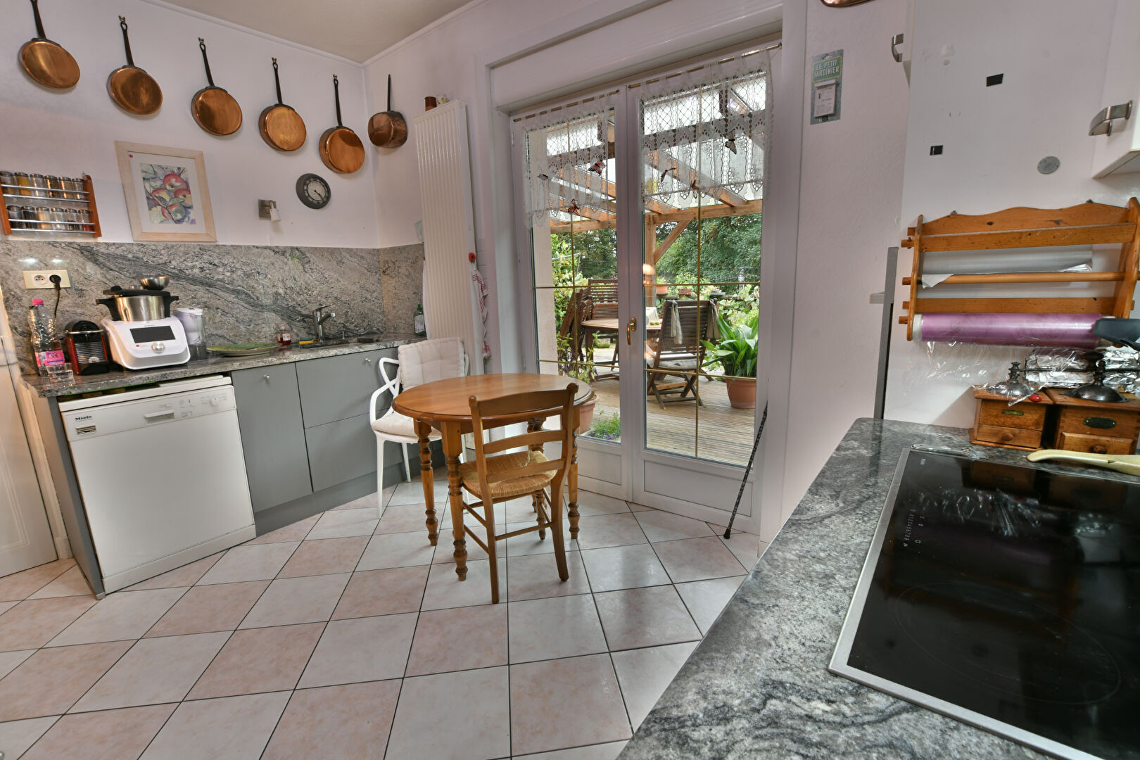 Photo Maison Arches 9 pièce(s) 200 m2 image 2/6