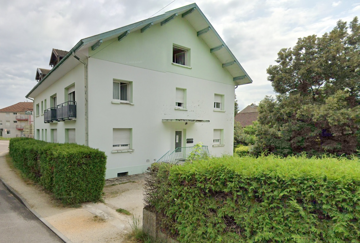 Photo Immeuble de locations de touriste et/ou curistes - La Voge Les Bains. image 2/6