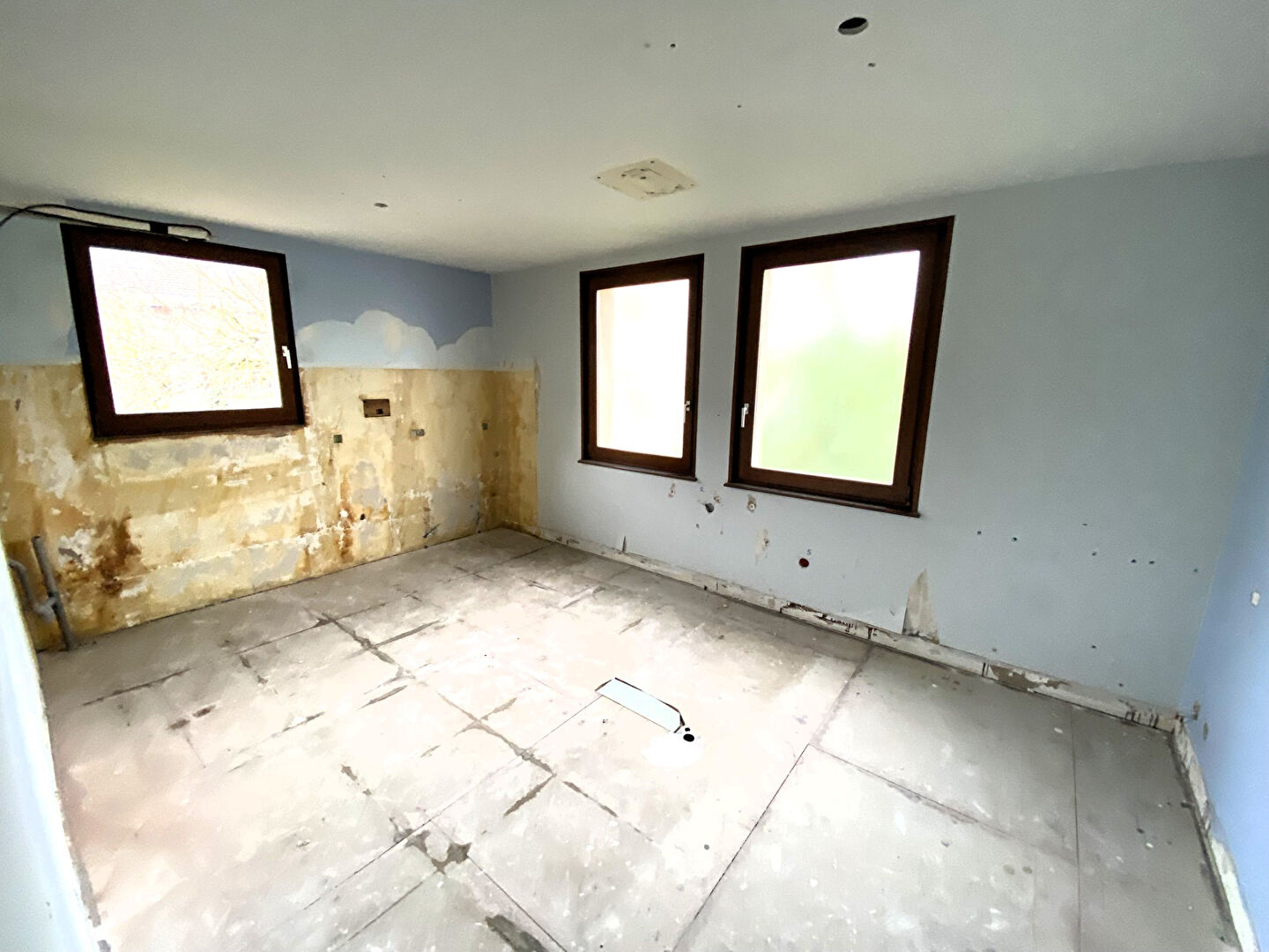 Photo EPINAL- centre ville - Local de 95 m² image 6/6