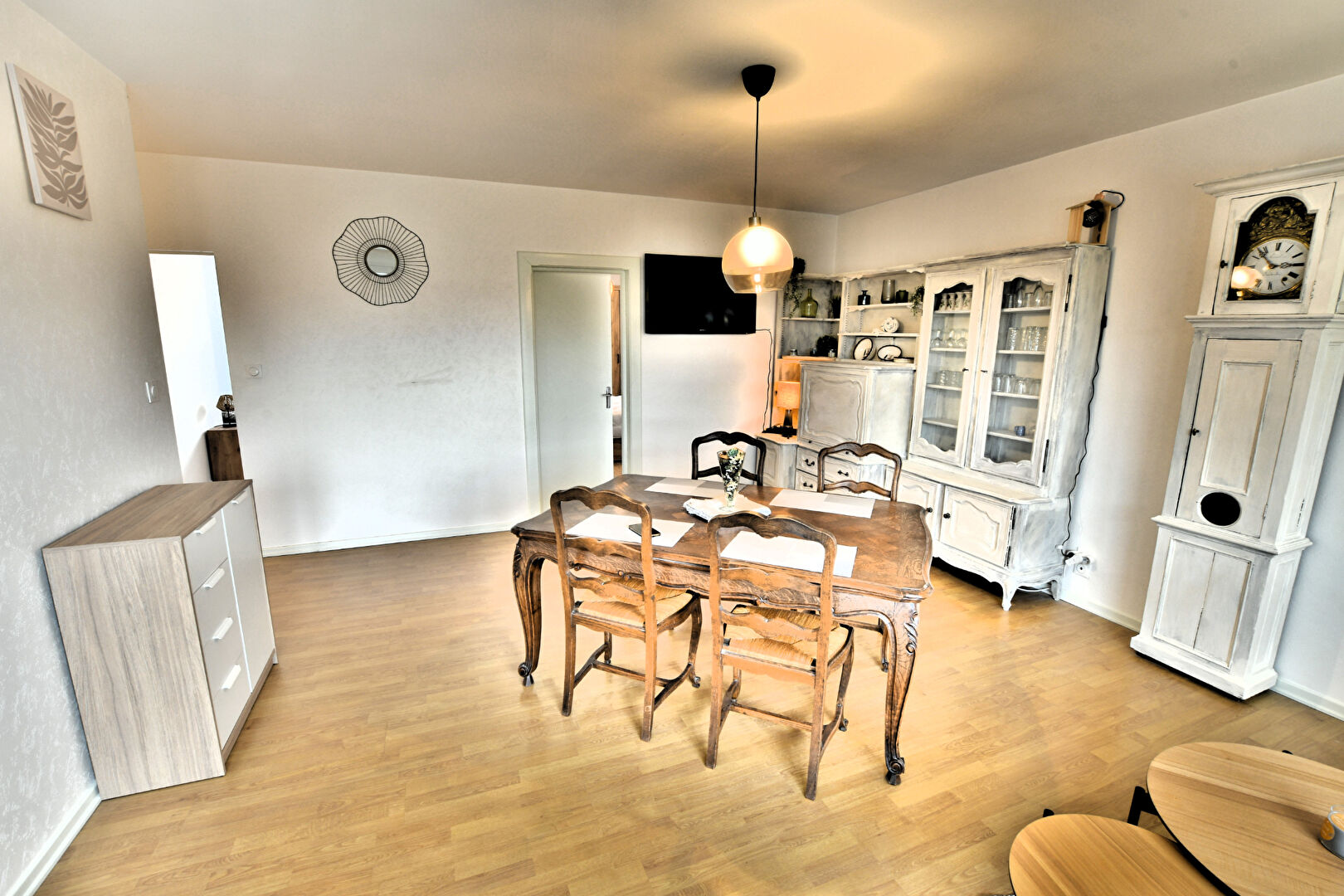 Photo EPINAL F3 meublé -avec  balcon et loggia - vue Moselle - image 4/6