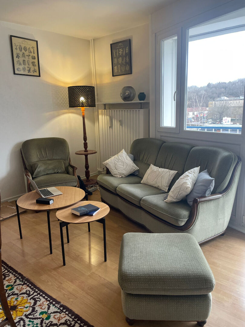 Photo EPINAL F3 meublé -avec  balcon et loggia - vue Moselle - image 5/6