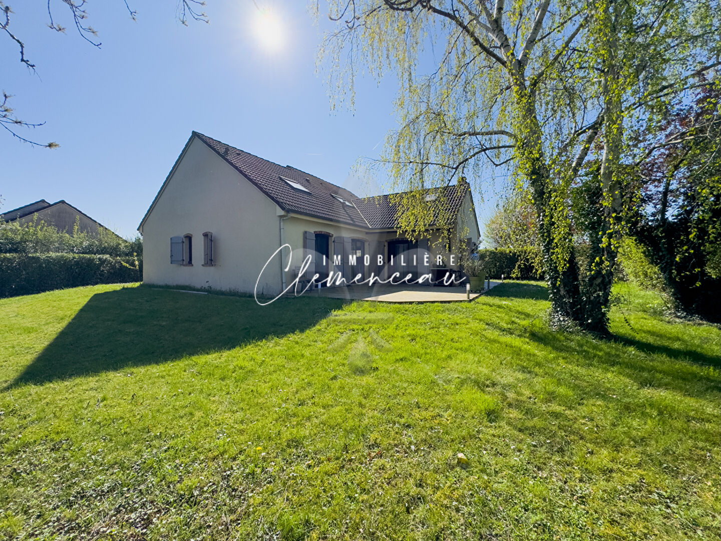 Maison Villennes Sur Seine -  5 chambres  - 8 pièces  DOMAINE DU GOLF - 184 m²