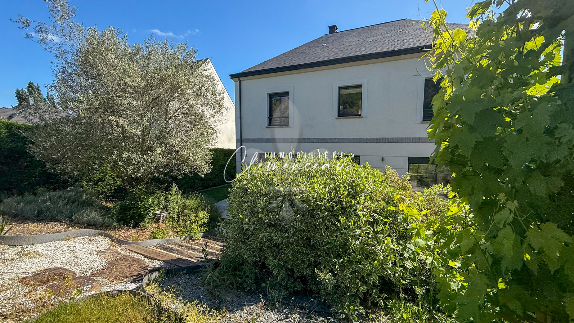 MAISON FAMILIALE - 7 PIECES - 4 CHAMBRES TERRAIN 580 M²