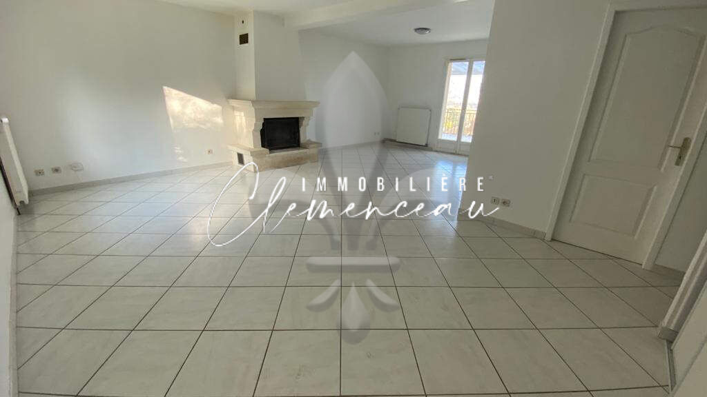 Photo A LOUER - MAISON - VUE SUR LA VALLEE  - 5 PIECES - 3 CHAMBRES - 116 M² - TERRAIN 600 M² image 5/6