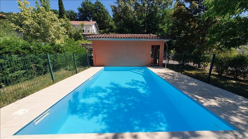 Photo Appartement proche centre village  T2  de 45 m² avec jardinet et cellier image 2/6