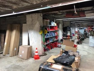 Photo Local commercial image 2/6