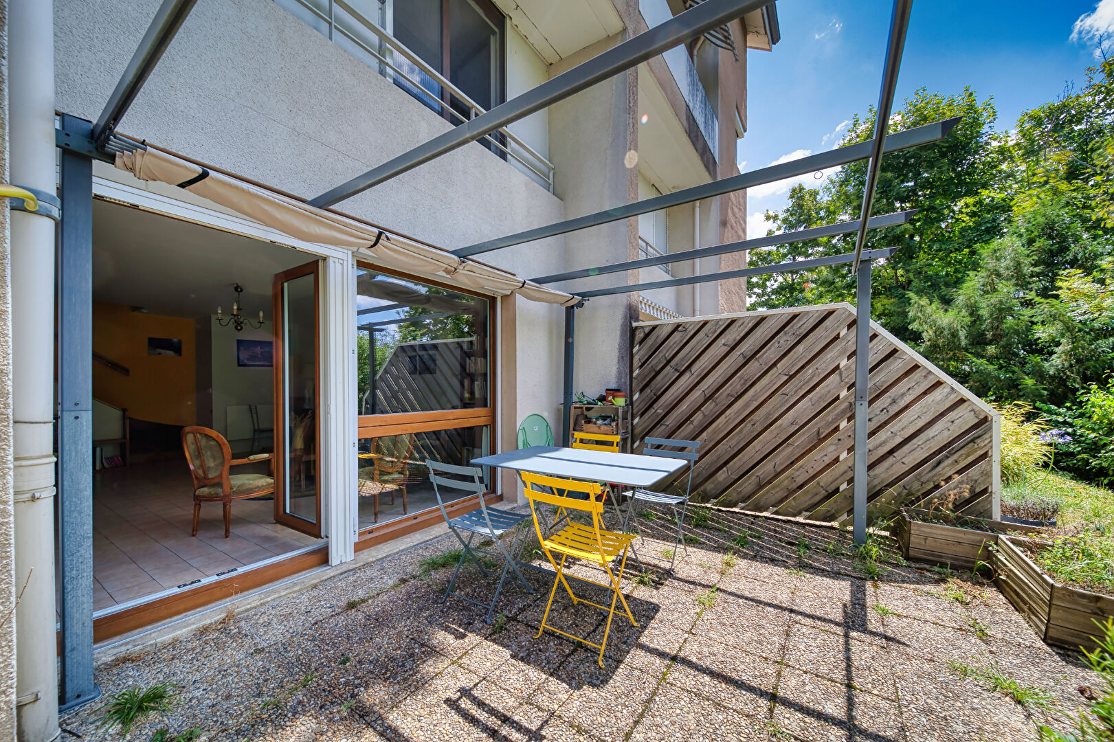 Appartement  T4 102m² avec terrasse et garage