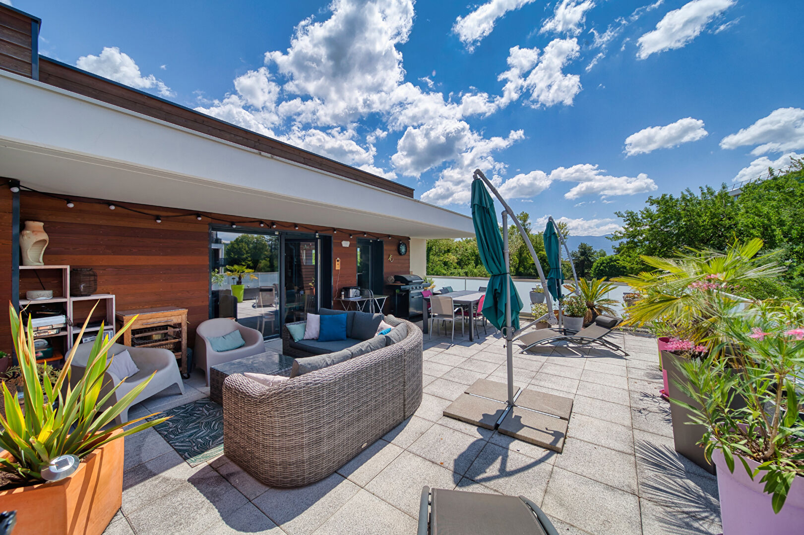 T5 100 m²  DERNIER ETAGE - TERRASSE - GARAGE DOUBLE