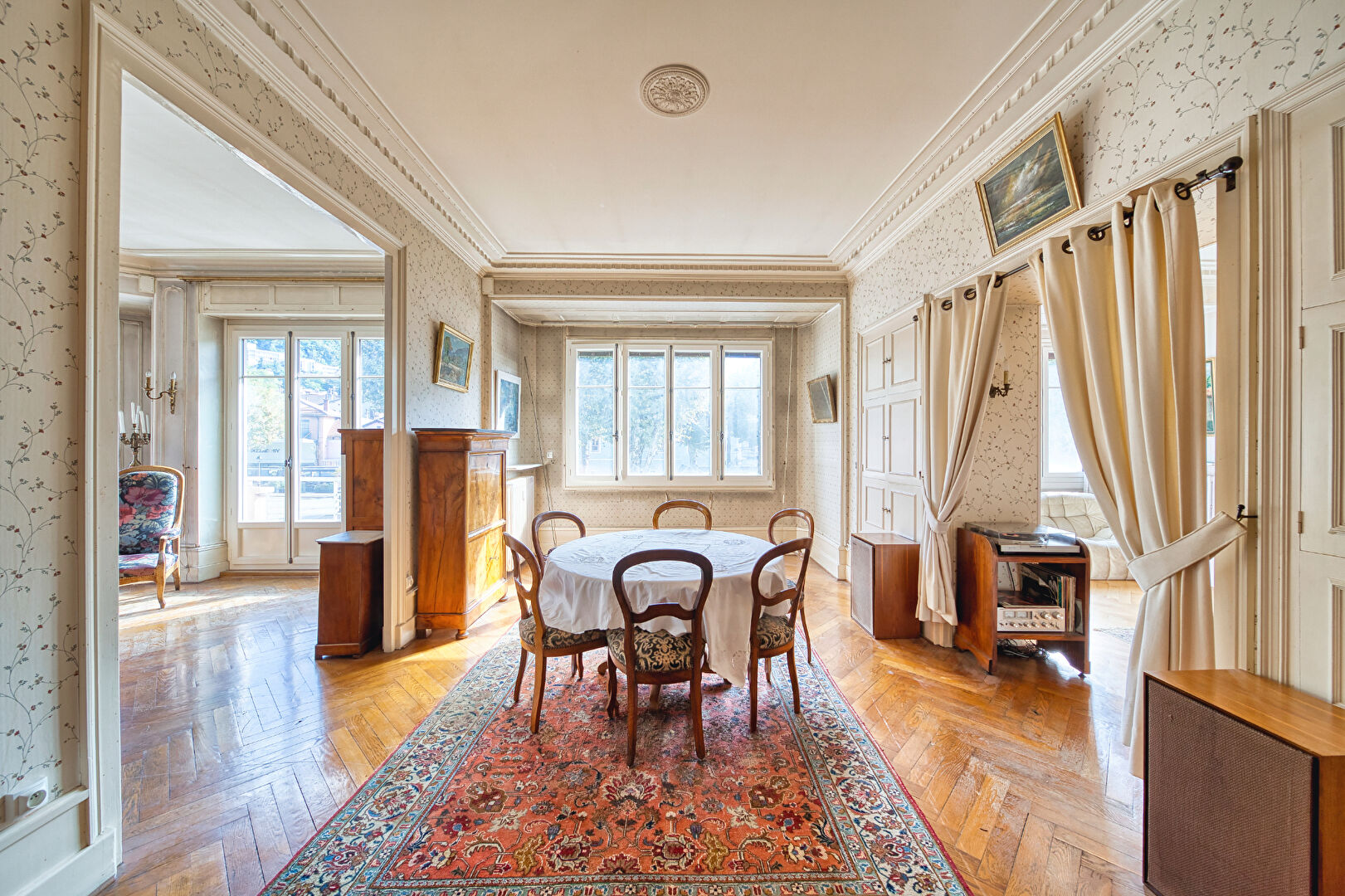 Photo Appartement Voiron 7 pièce(s) 186.47 m2 image 2/6