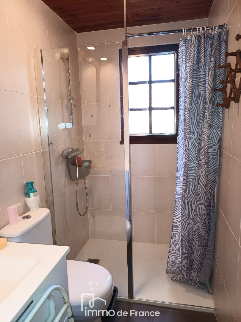 Photo Vallée du Lot maison de village sur le chemin de St Jacques Compostelle image 3/6