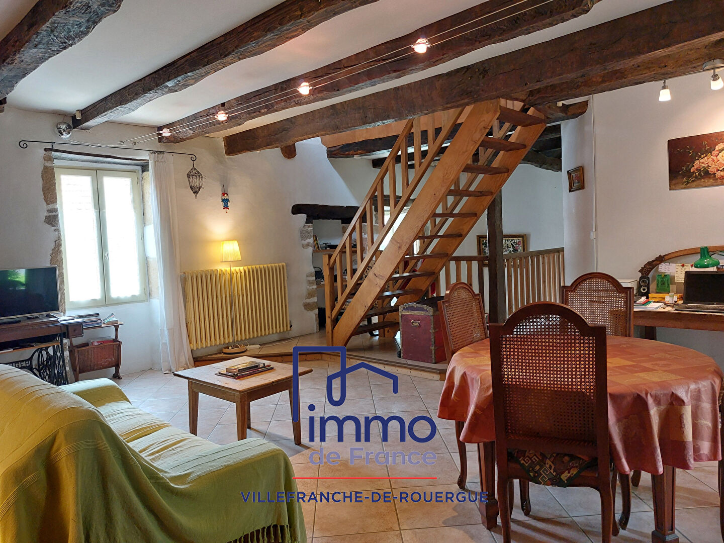 Photo Maison de village  avec jardin et dépendances image 2/6