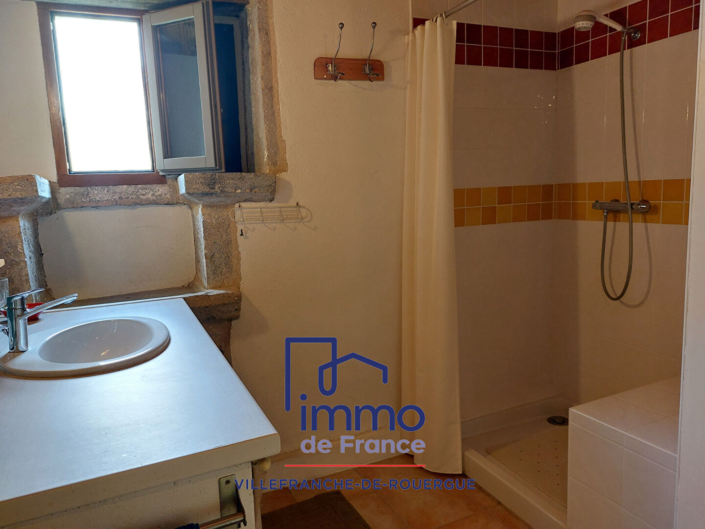 Photo Maison de village  avec jardin et dépendances image 5/6