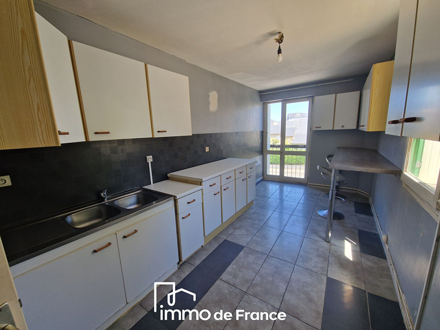 Appartement Onet Le Chateau 5 pièce(s)